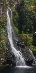 road-to-hana-impressive-waterfall